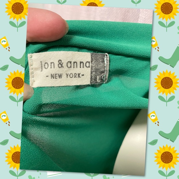 Sleeveless shirt - Picture 2 of 2